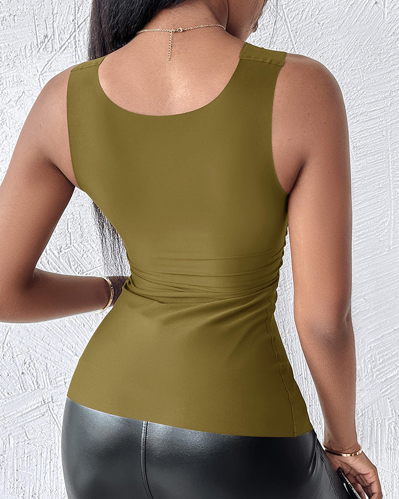 U-Neck Sleeveless Tank Seamless Skinny Layering Top with Built-In Bra