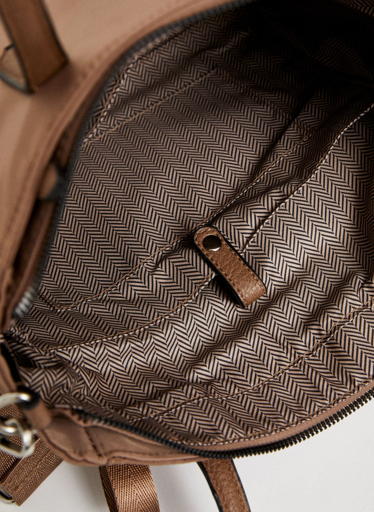 Nylon Strap Travel Tote