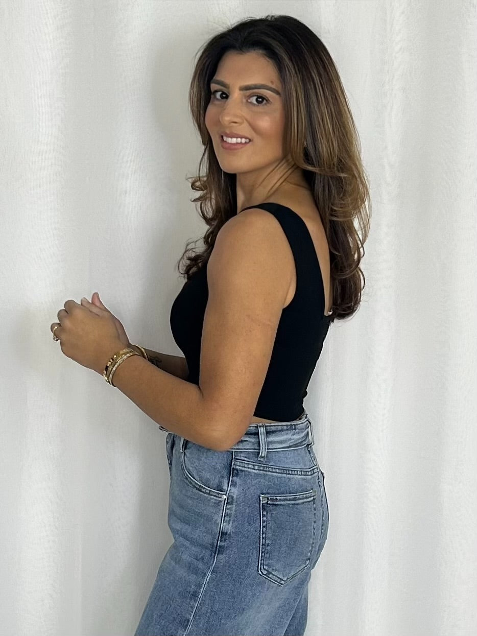 Square Neck Basic Crop Top (4 Colours)