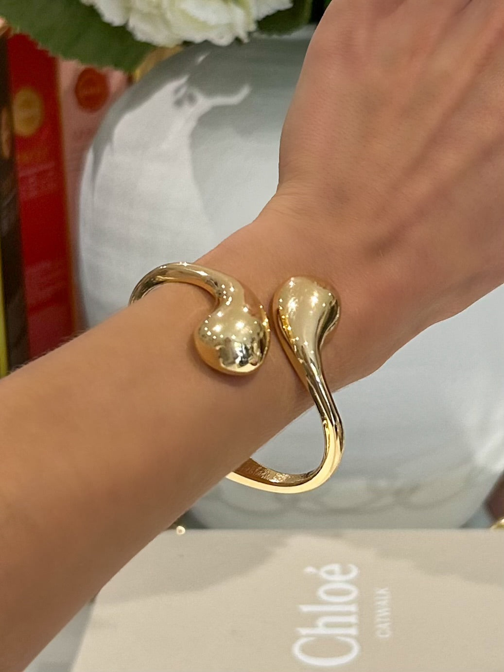 Gold Teardrop Thin Bangle