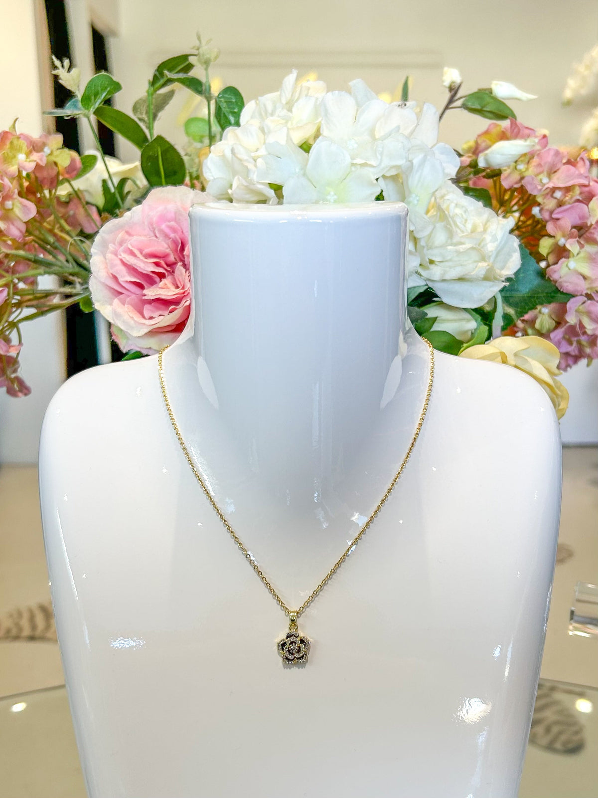 Gold Flower Diamante Necklace (2 Colours)