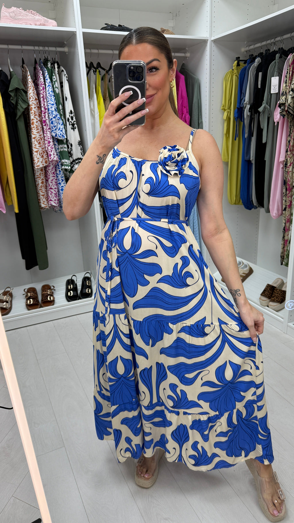 Evonna Brooch Detail Loose Fit Maxi Dress