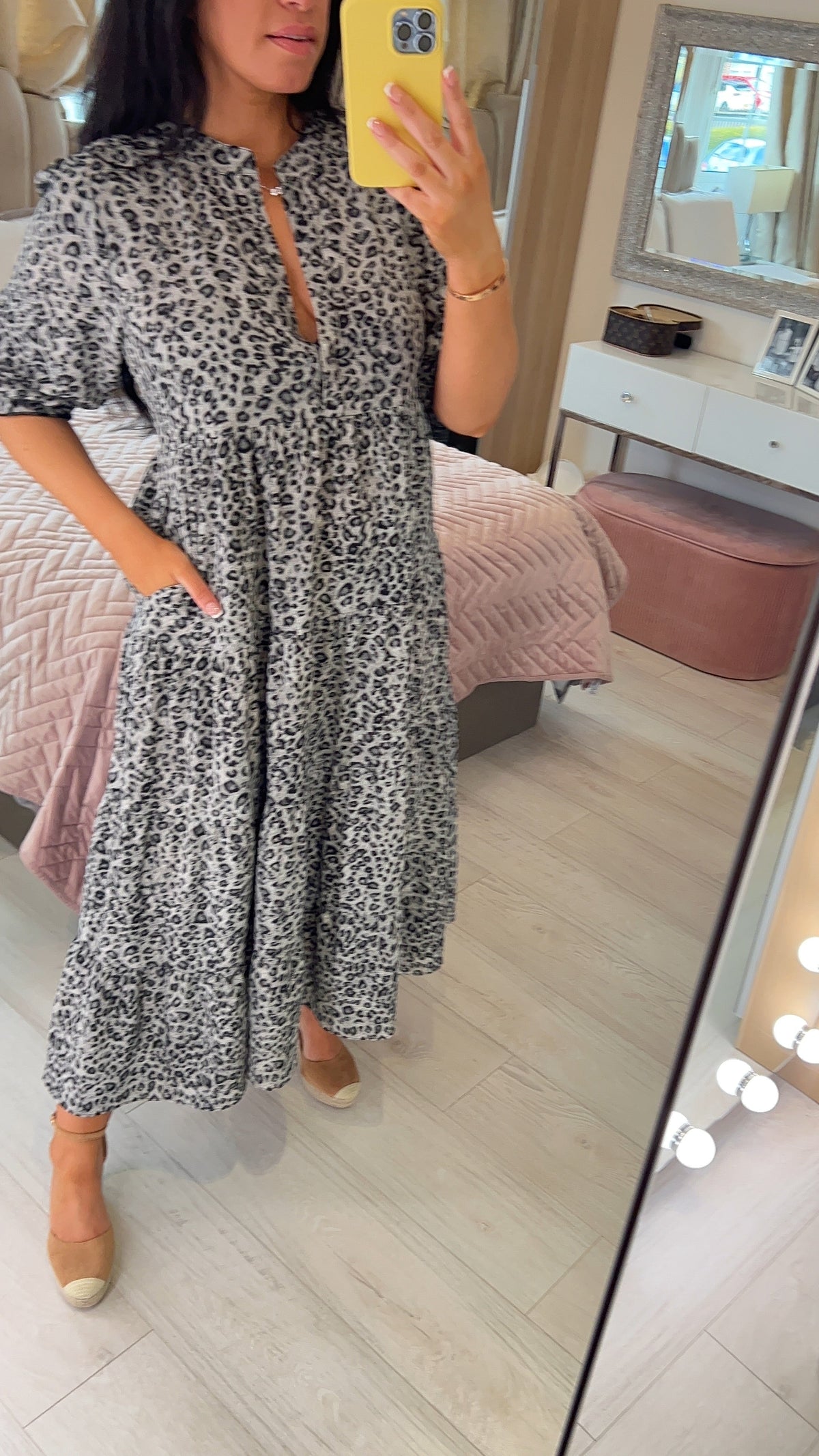 Acorn Leopard Print 3/4 Sleeve Smock Maxi Dress