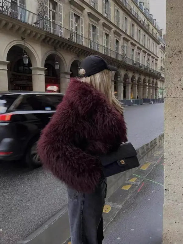 Women's Faux Fur Short Coat, Warm Loose Fit Winter Jacket, High-End Look, New Trendy Design, Perfect for Cold Weather