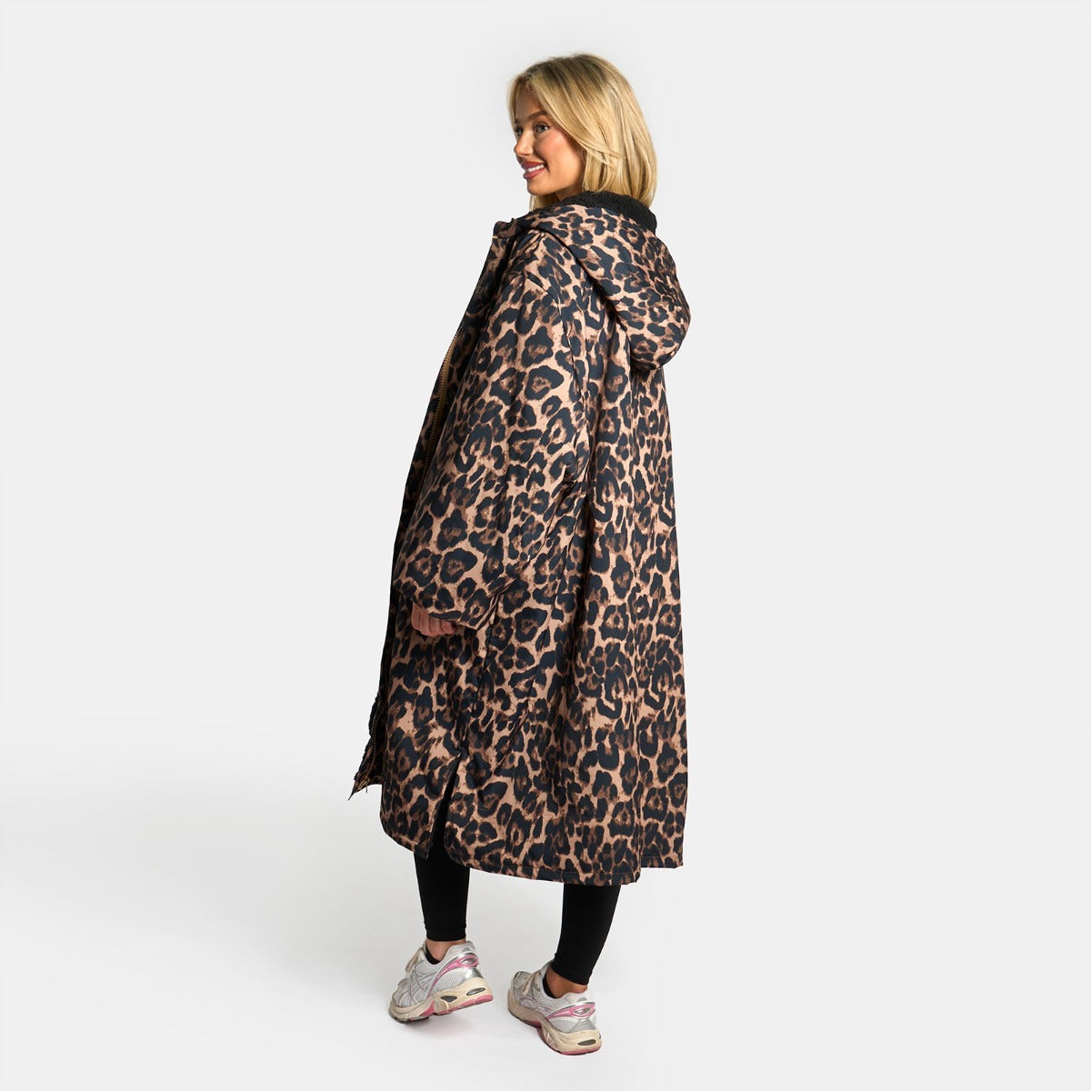 Drying Robe Waterproof Wind Resistant Changing Robe Soft Sherpa Fleece Lined Oversized Hooded Long Sleeve Coat Jacket for Kids Adults Men Women Surfing Beach Swimming Keep Dry