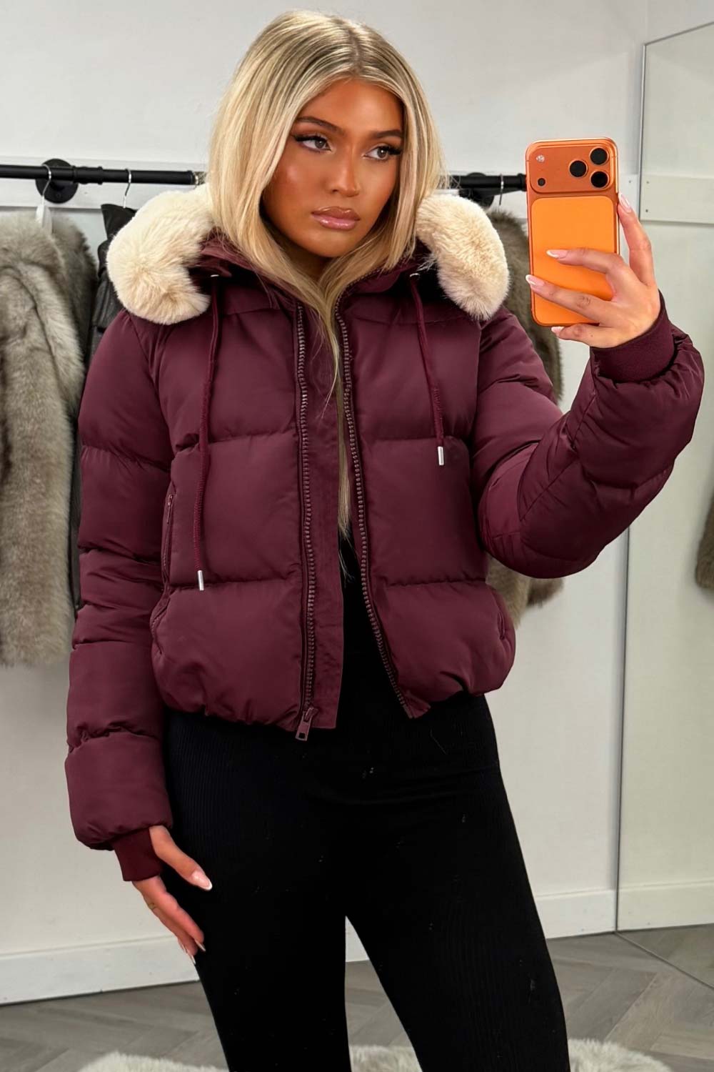 Puffer Jacket With Fur Hood Burgundy