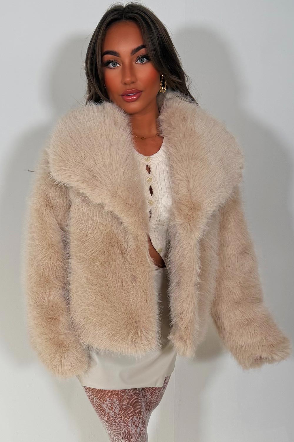 Faux Fur Jacket Collared Beige