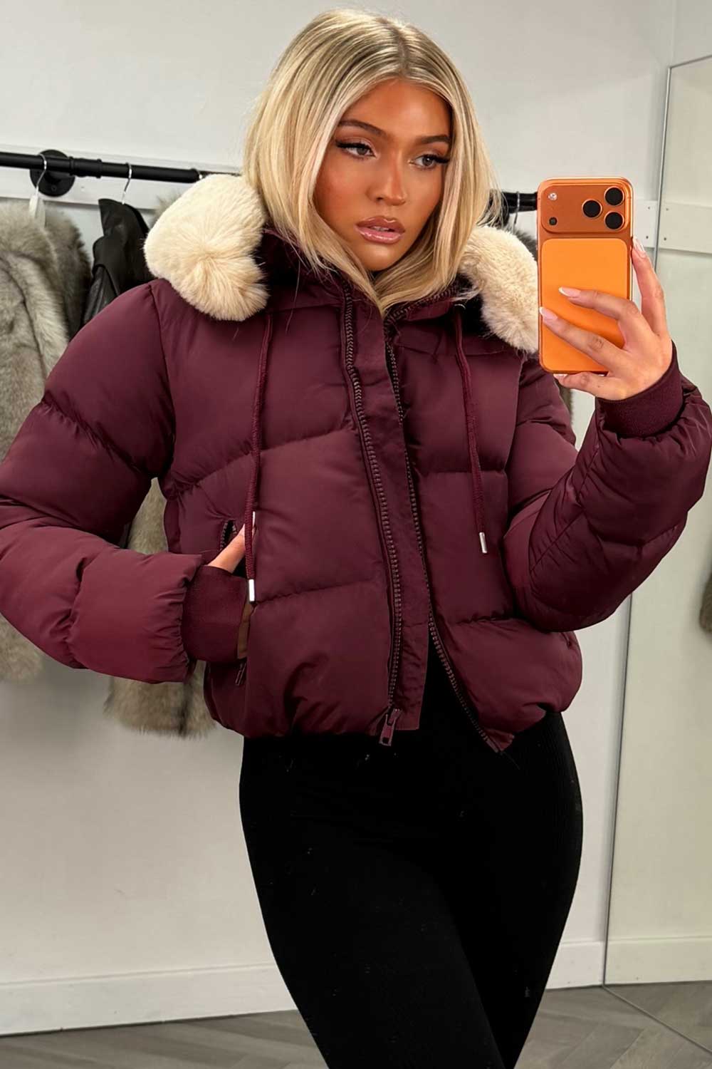 Puffer Jacket With Fur Hood Burgundy