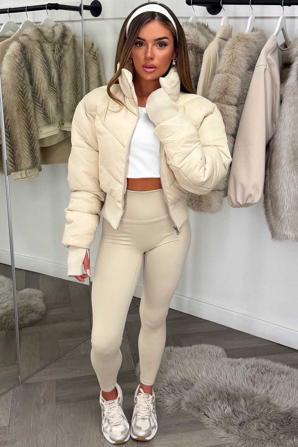 Cropped Puffer Jacket Beige